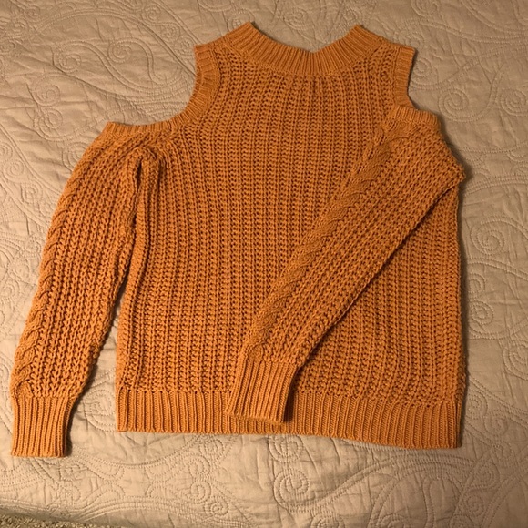 Aeropostale cold shoulder sweater. Color: Burnt Orange Size: M - Picture 2 of 6